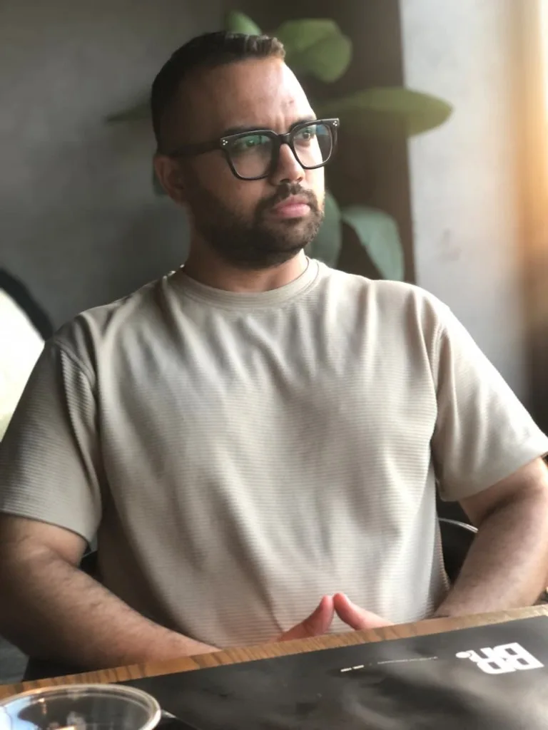 Hossam Hamdy, Egyptian Front-End Developer and creator of Hamdiv
